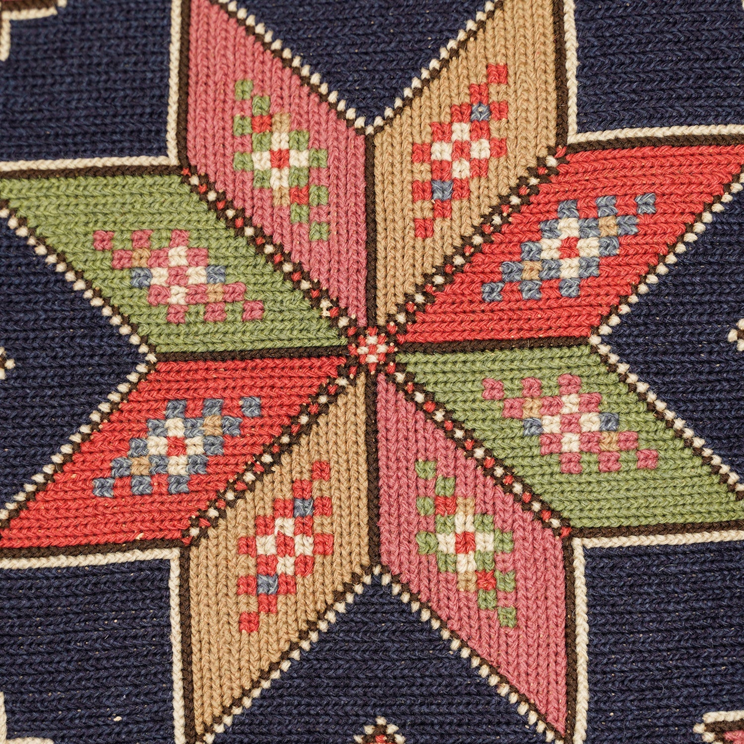Vintage Swedish cushion 1'6" x 1'6" (Agedyna)