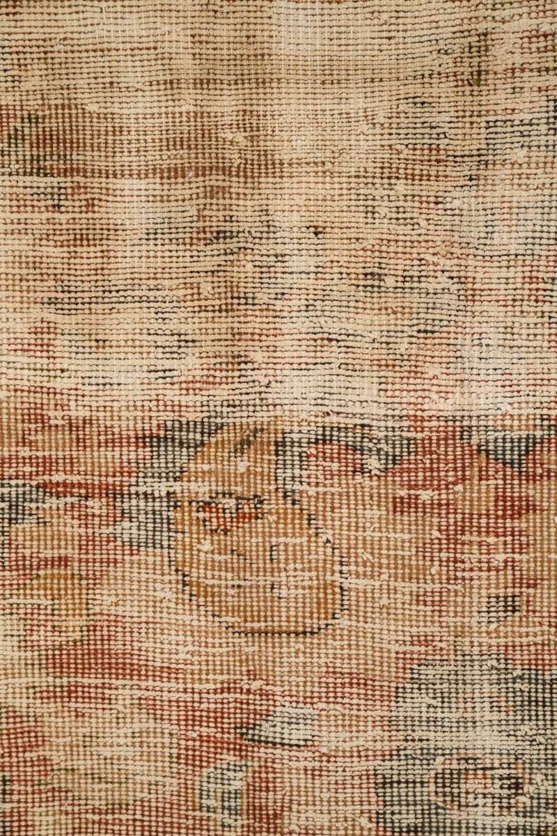 DIOR 12'3" x 8'6"