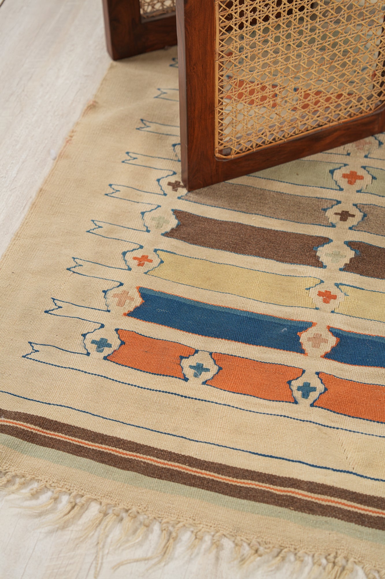 Vintage Turkish decorative Kilim 5'7" x 3'5"