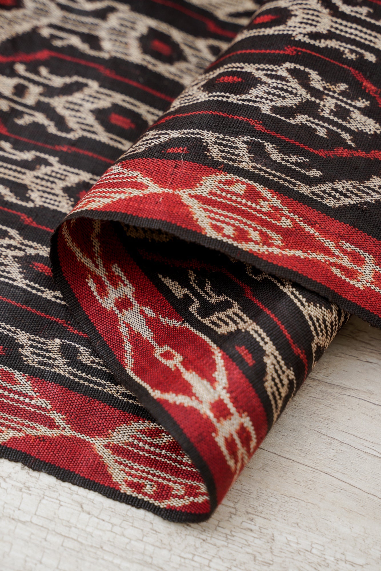 Vintage Indonesian Bamboo silk Ikat textile 3'7" x 1'2"