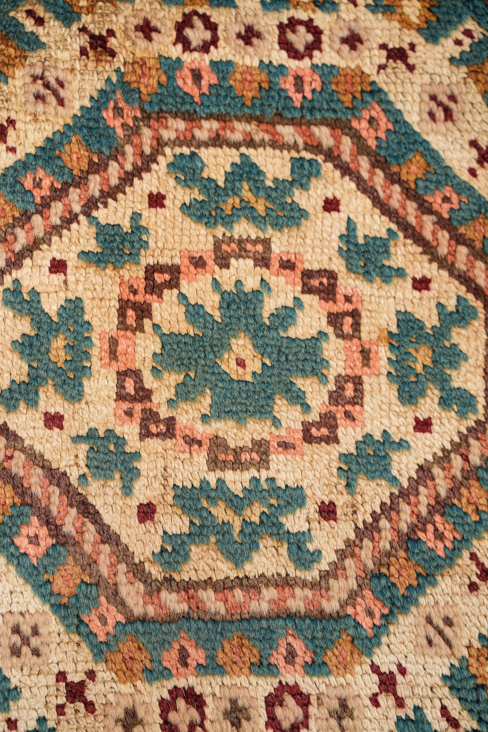 Antique Anatolian Round silk Table Rug 1'2" x 1'2"