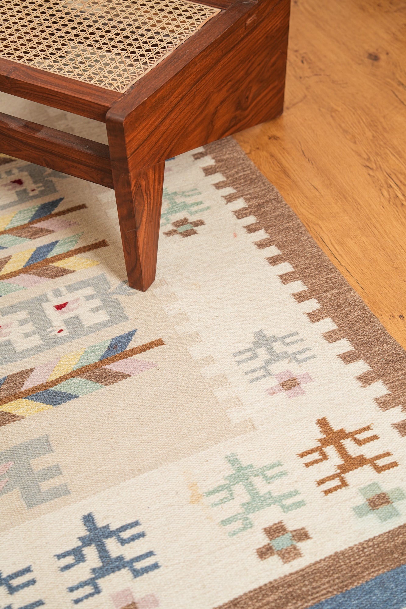 Vintage Scandinavian Kilim 6'3" X 4'4"