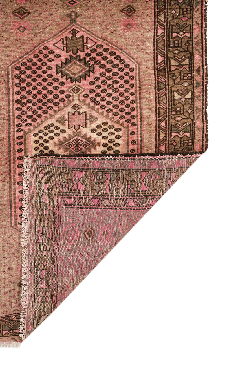 VINTAGE TURKISH RUG 4'9" x 3'4"