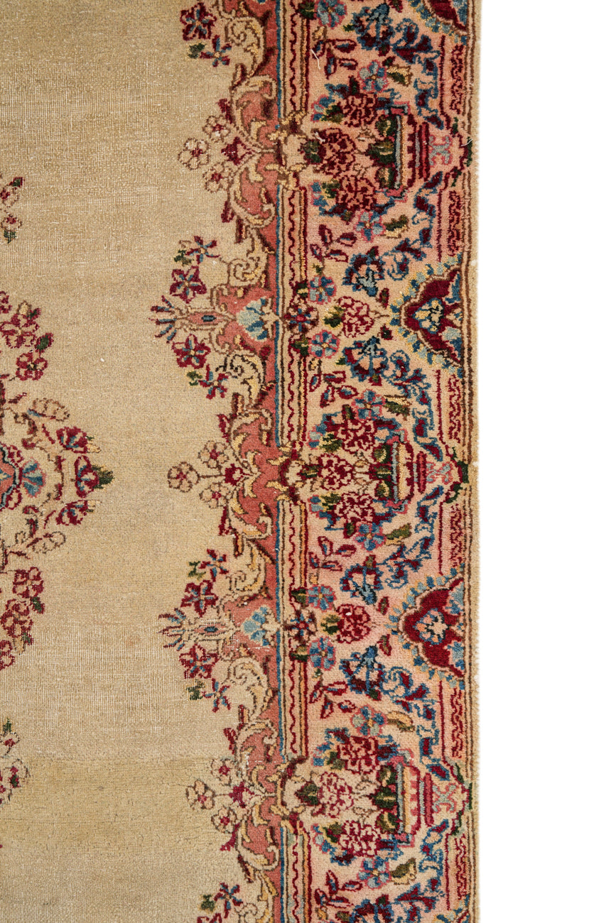 vintage oriental rug 5' x 3'