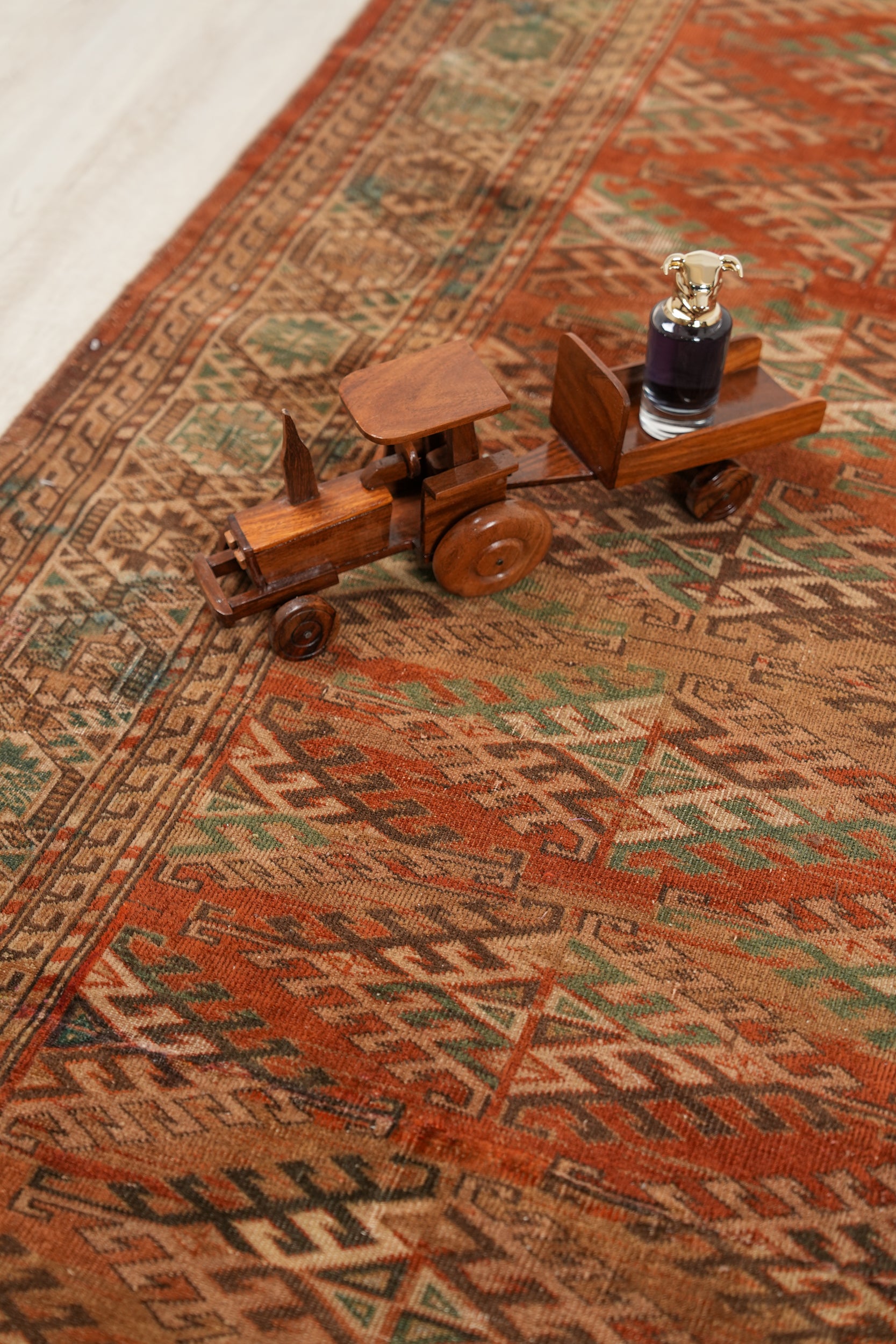 Vintage Turkmen Yamoud Rug 9'9" X 6'7"