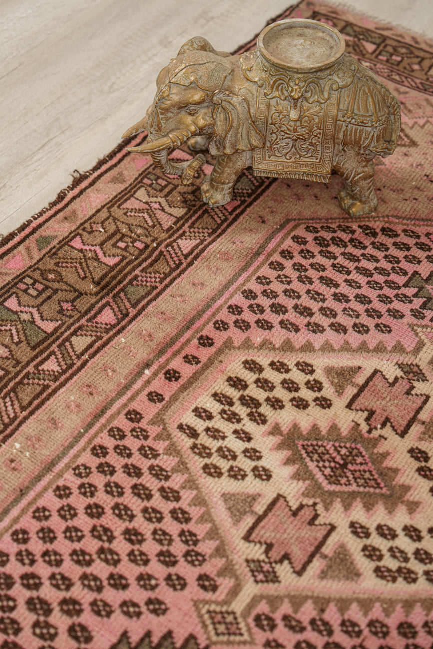 VINTAGE TURKISH RUG 4'9" x 3'4"