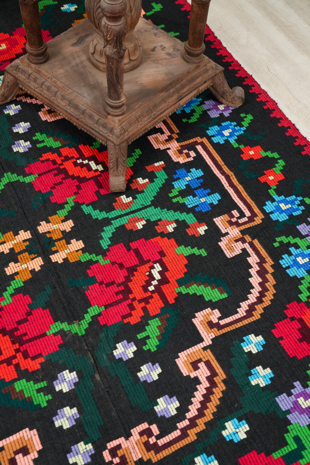 Vintage Romanian Kilim 6'7" x 5'1"