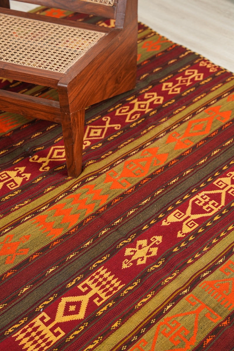 Vintage Ghudjeri Kilim 9'5" x 6'1"