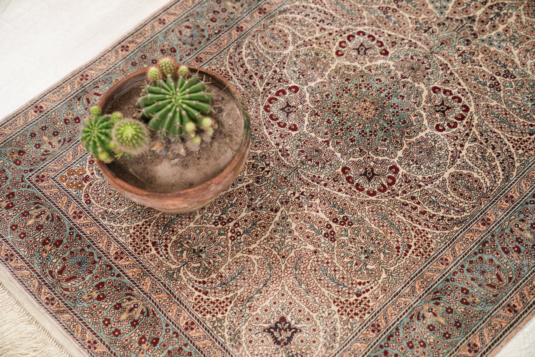 Vintage oriental silk rug 3'x 2'