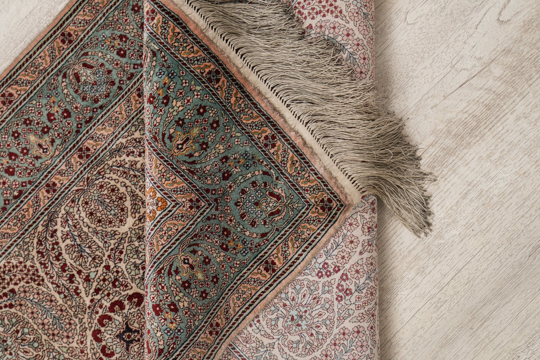 Vintage oriental silk rug 3'x 2'