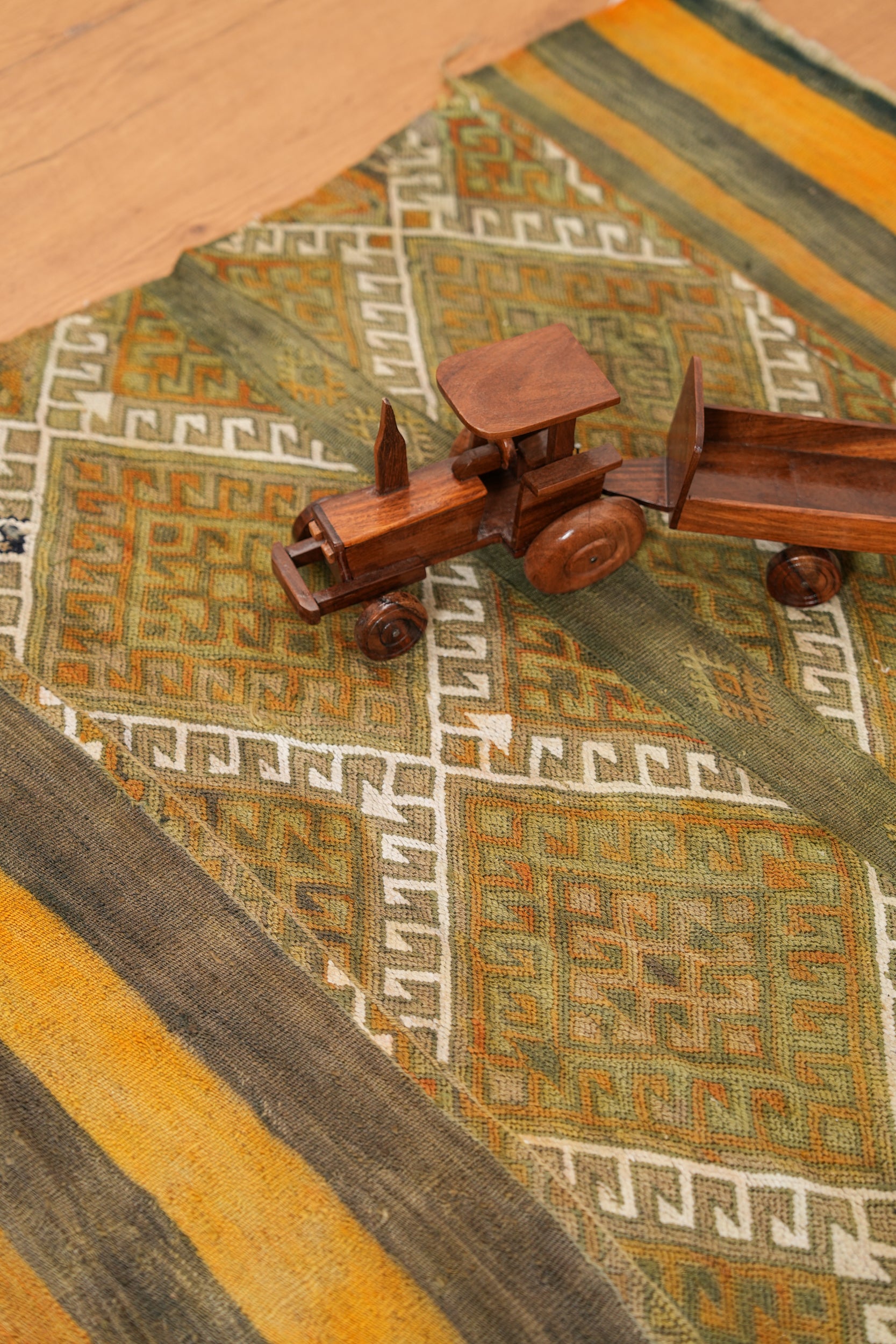 Vintage Anatolian Yoruk kilim 4.2" x 3'9"