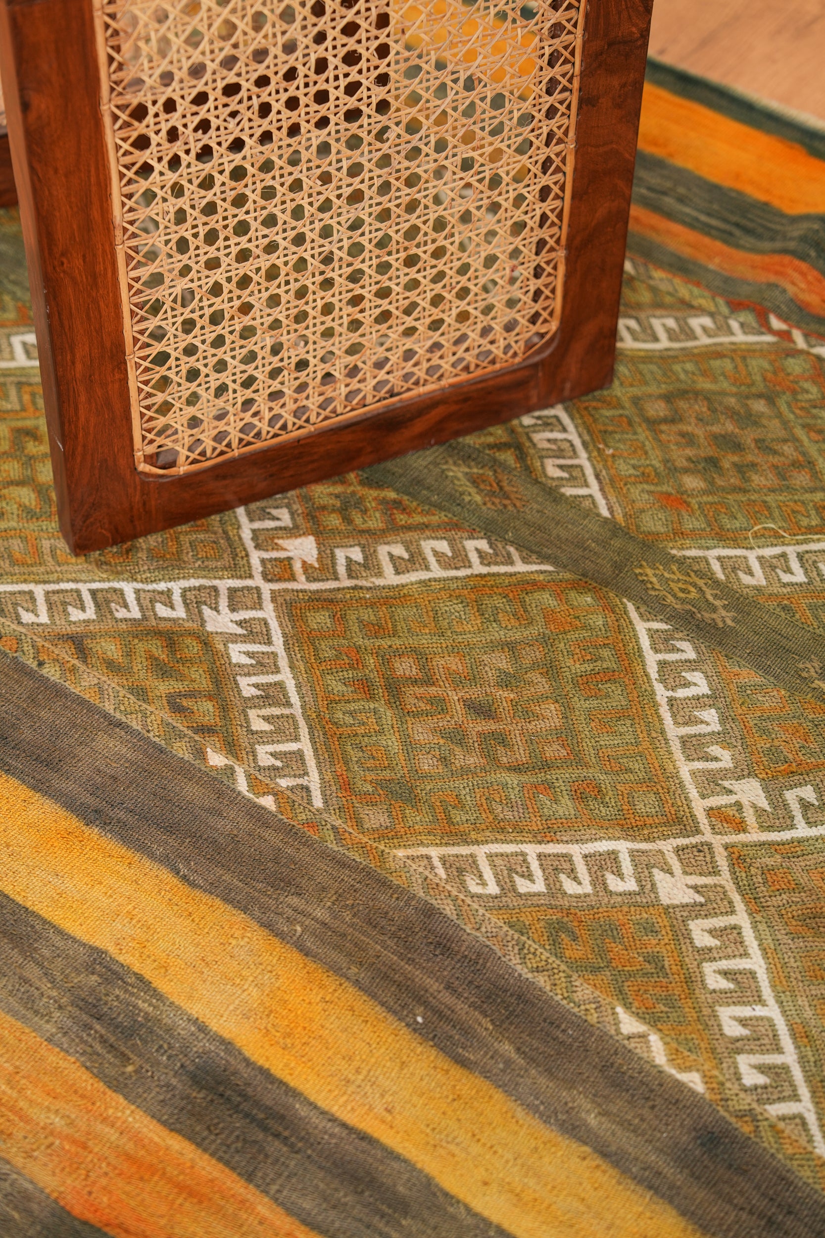 Vintage Anatolian Yoruk kilim 4.2" x 3'9"