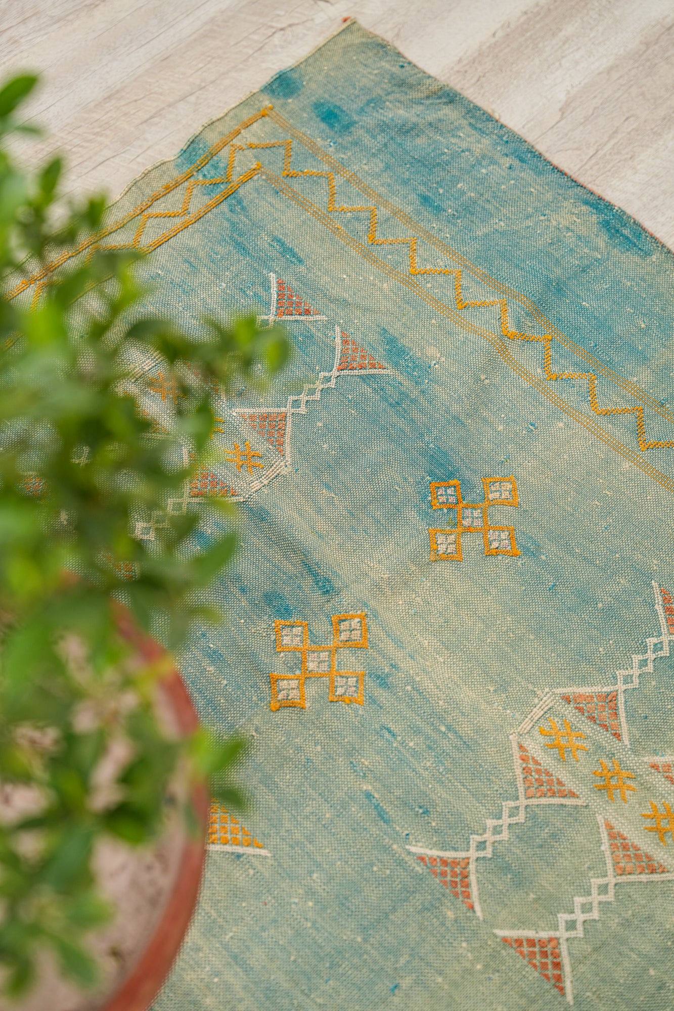 Vintage Moroccan Sabra Silk Kilim 4'10" x 2'9"