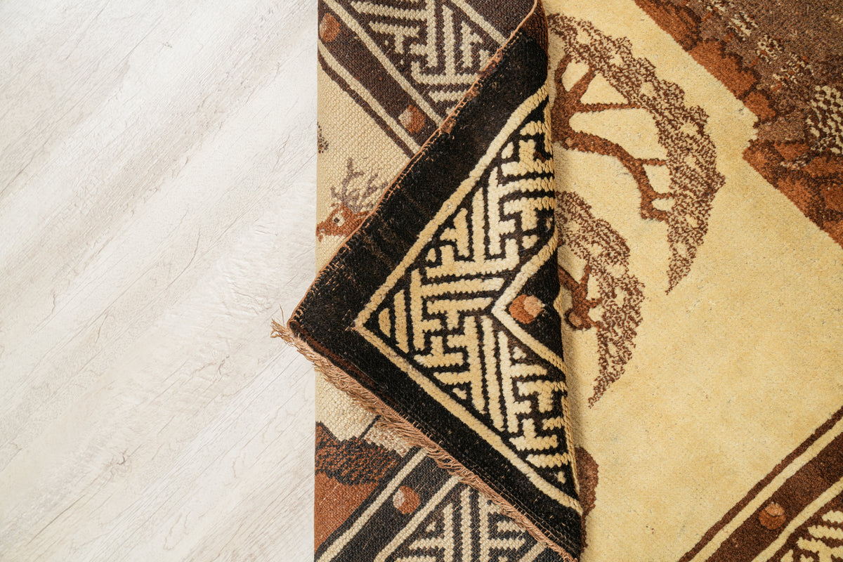 Medium Rugs