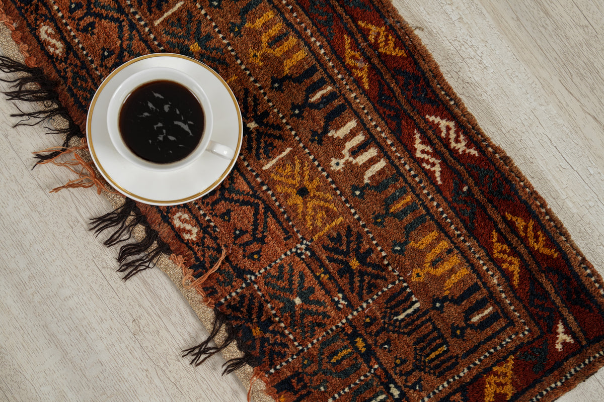 Vintage Turkmen Kapunuk panel Rug 4' X 1'
