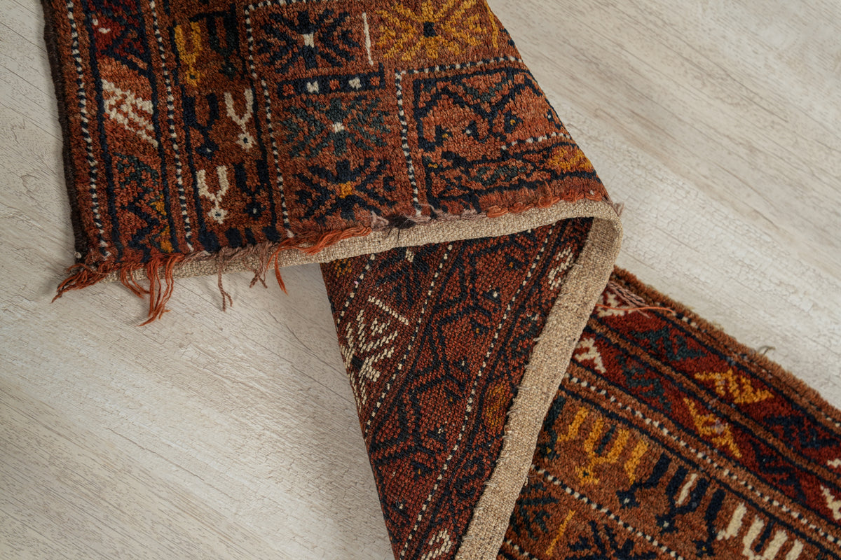 Vintage Turkmen Kapunuk panel Rug 4' X 1'