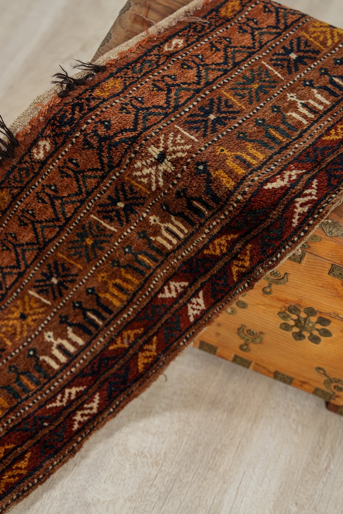 Vintage Turkmen Kapunuk panel Rug 4' X 1'