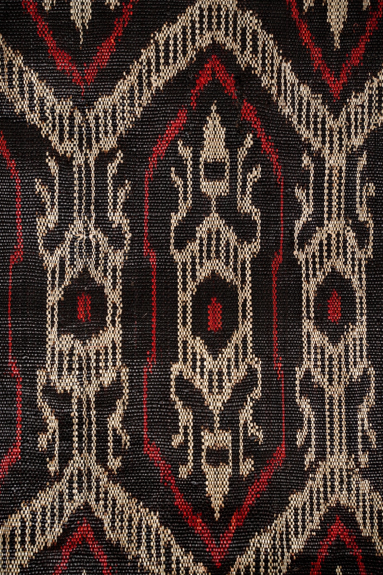 Vintage Indonesian Bamboo silk Ikat textile 3'7" x 1'2"