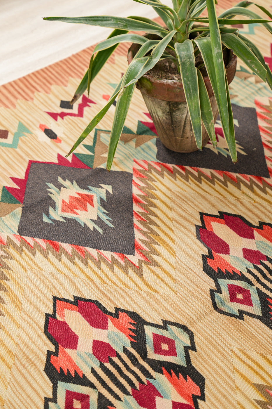 Vintage Polish Kilim 8'7" x 6'7"