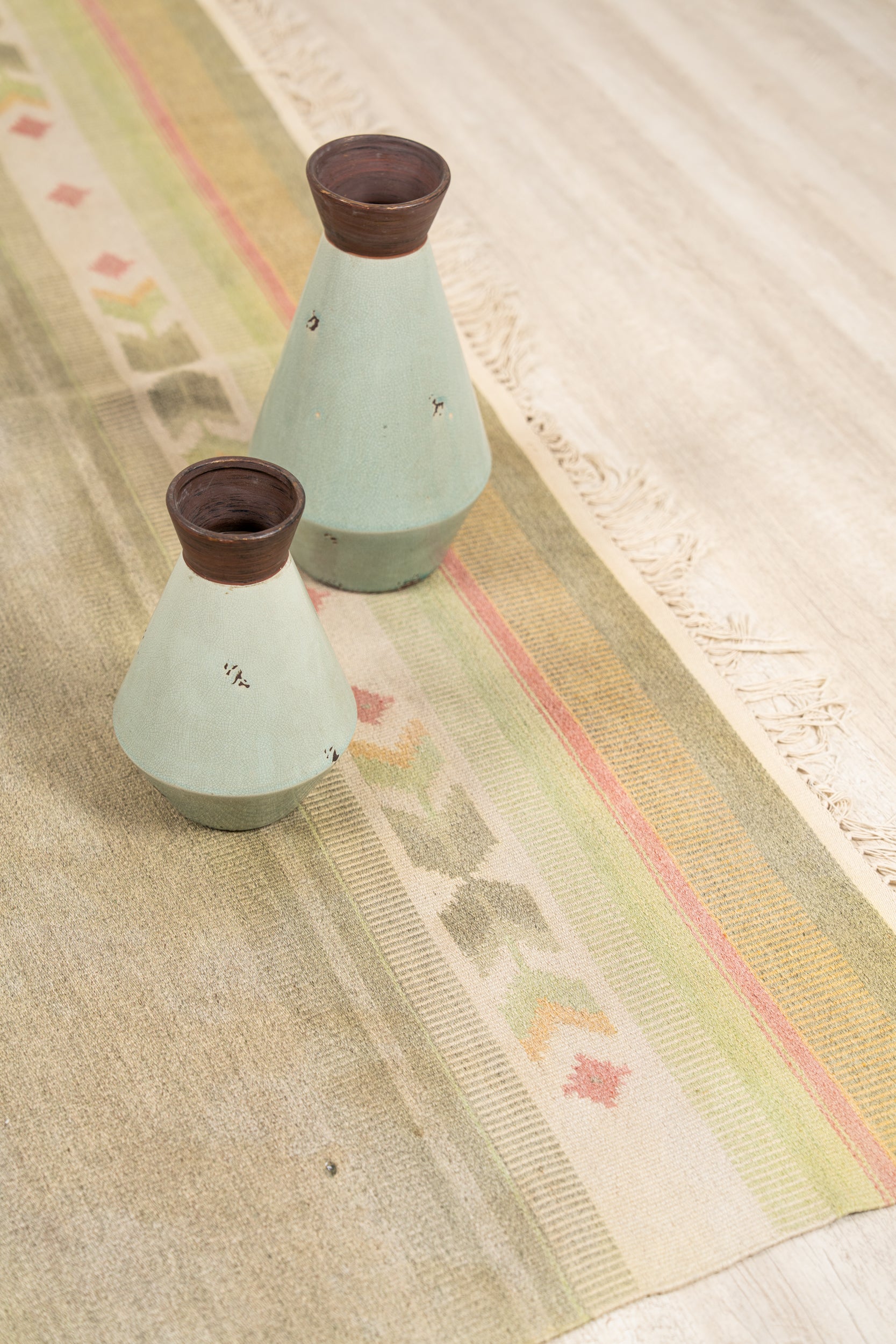 Vintage Scandinavian Kilim 4'9" X 6'