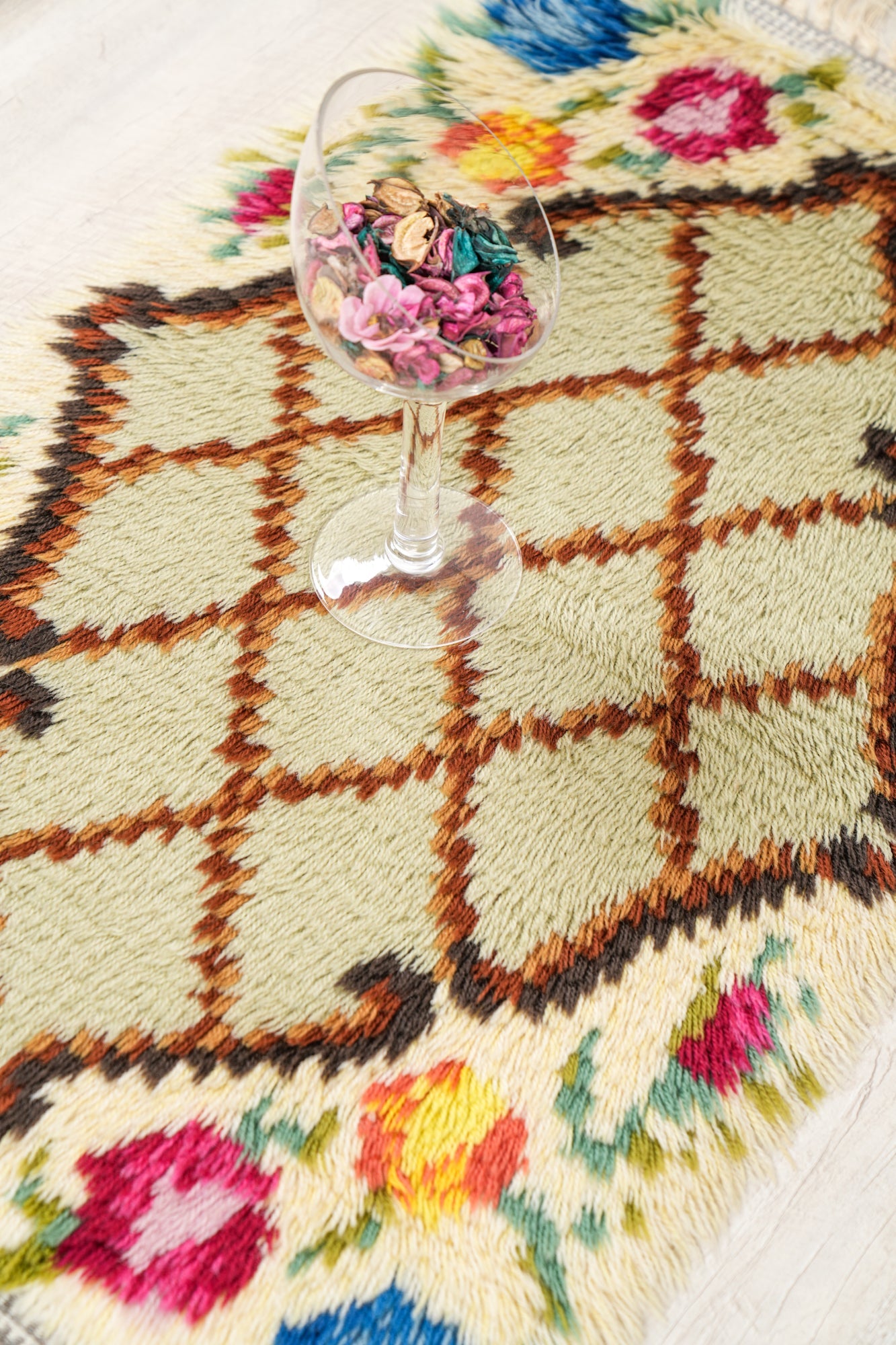 Vintage Scandinavian Rya Rug 3' x 2'