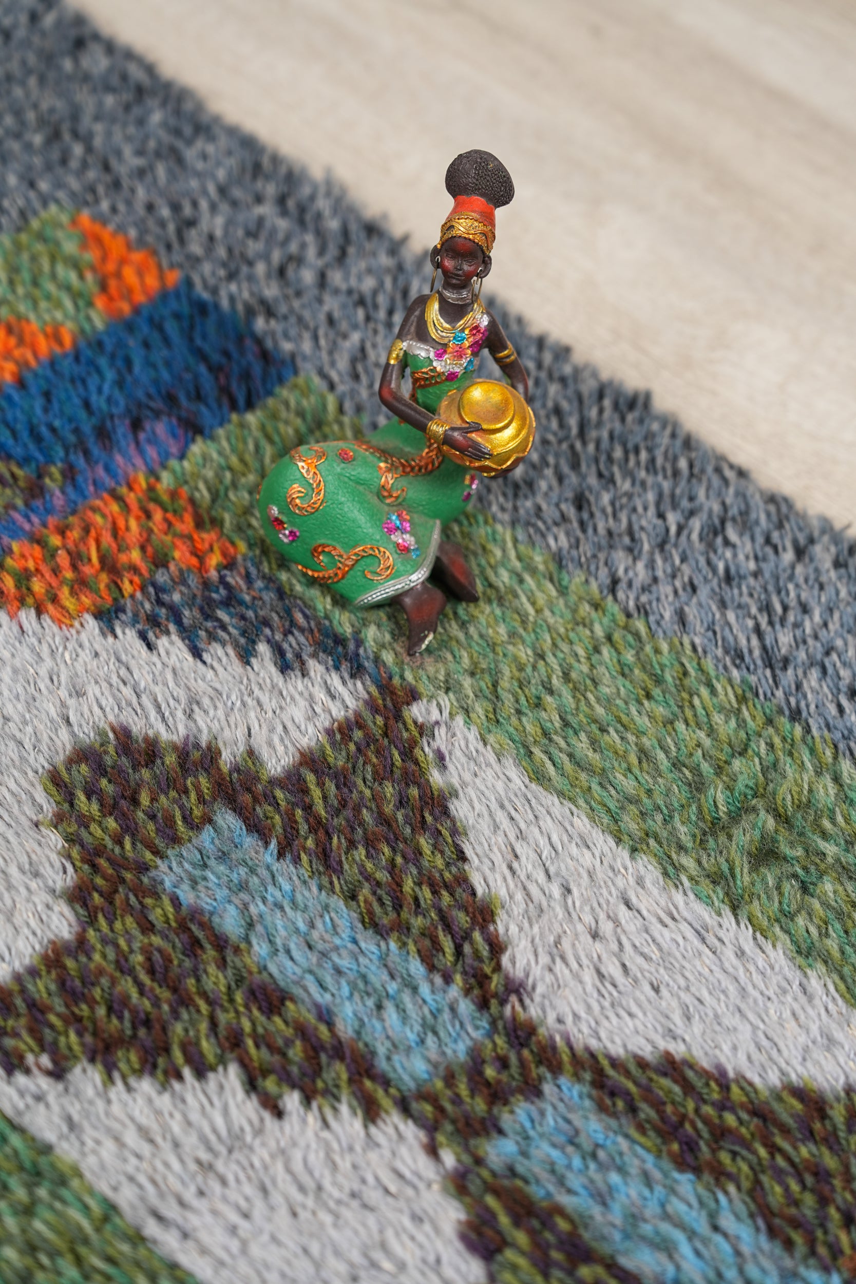 Vintage Scandinavian Rya Rug 3'5" x 1'10"