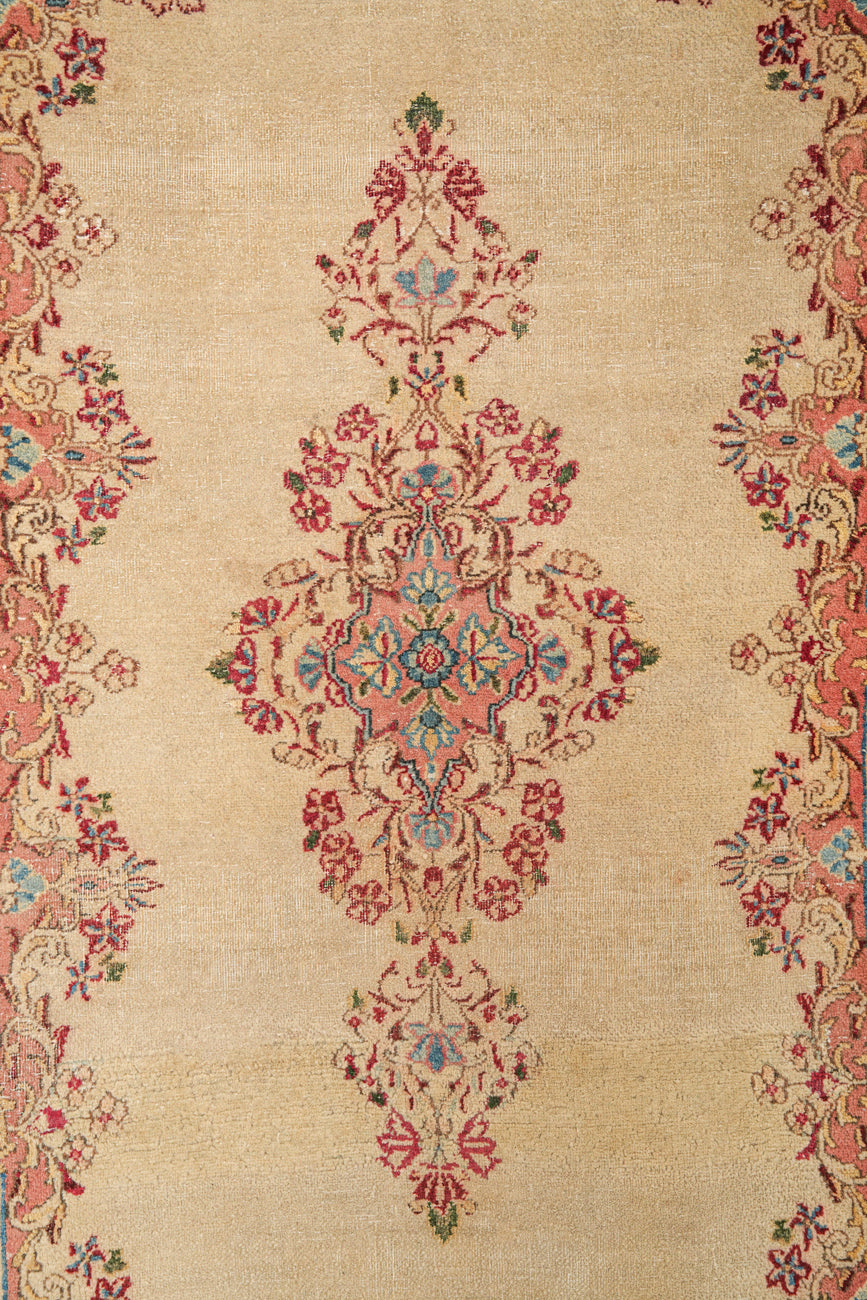 vintage oriental rug 5' x 3'
