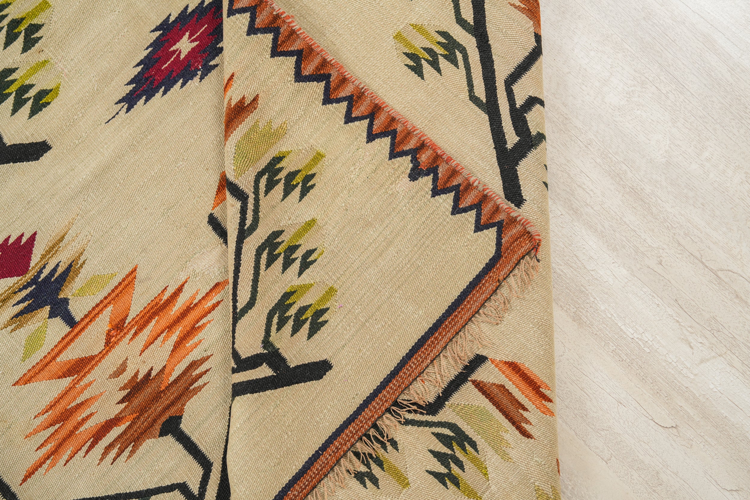 Vintage Floral Polish Kilim 6'10" X 4'6"