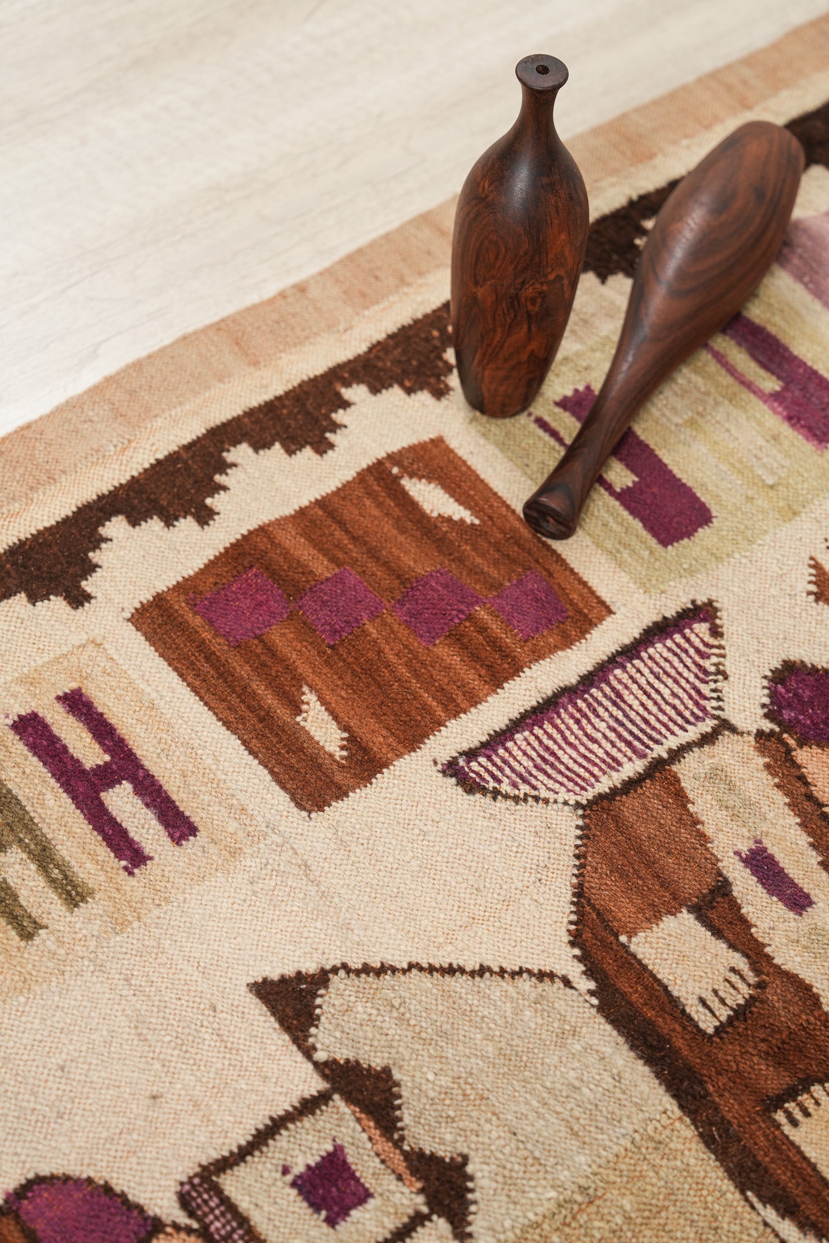 Vintage Peruvian Inca Tumi Tapestry 3'9" x 3'4"