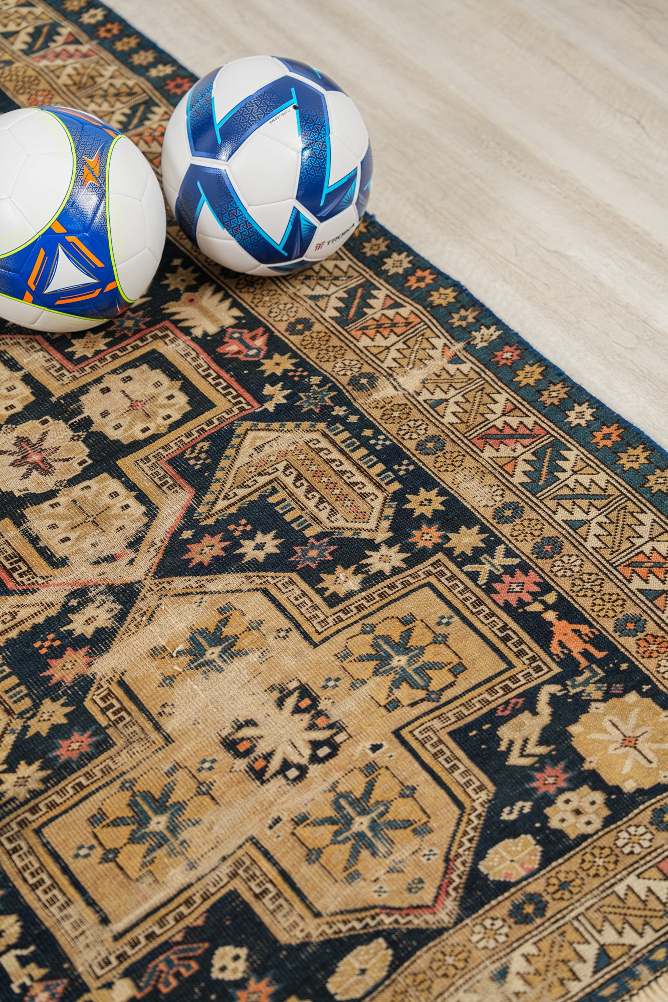 Antique Caucasian Kuba Rug  4'9" x 3'4"