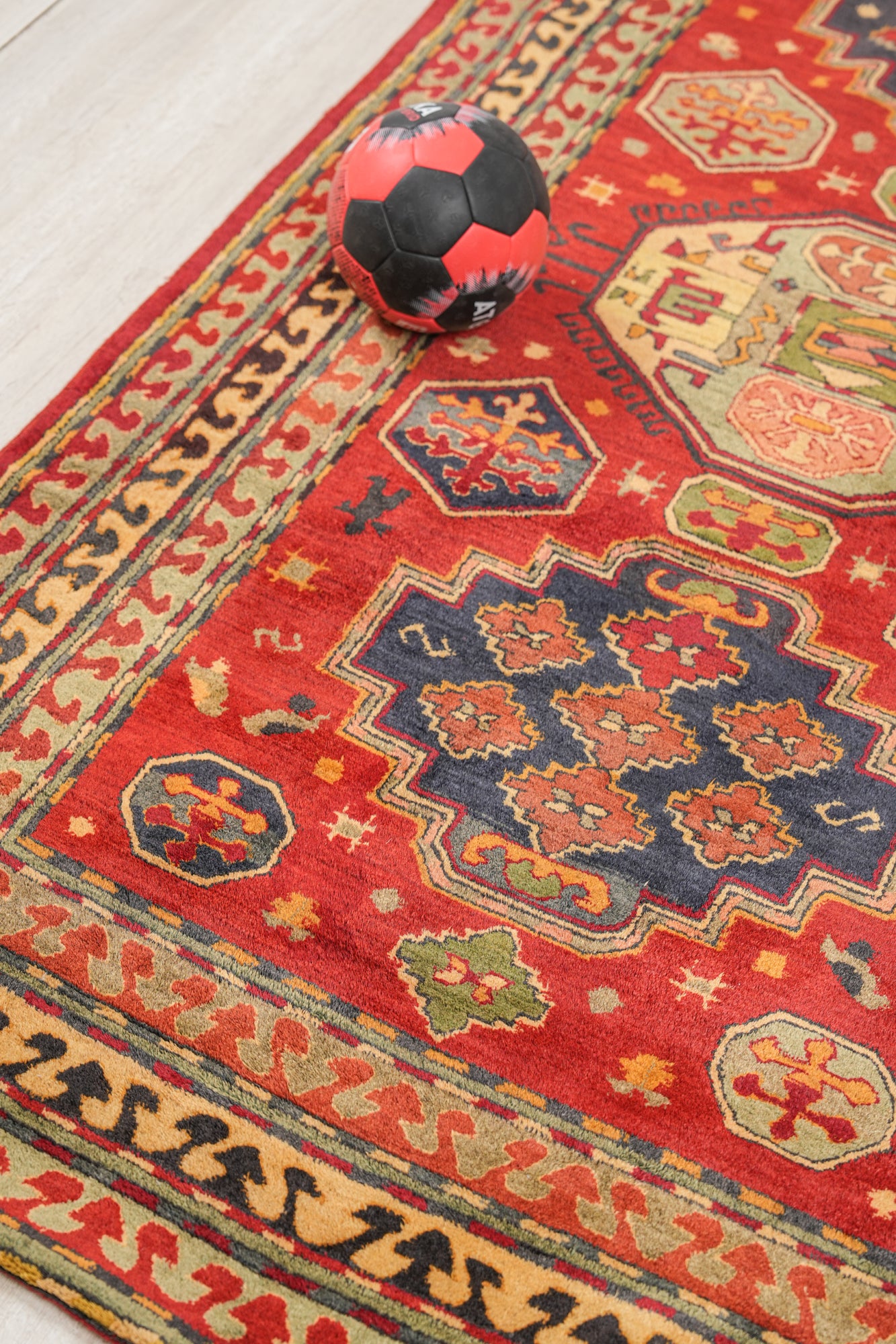 Antique EUROPEAN Tetex Hook Rug 7'1" x 3'8"