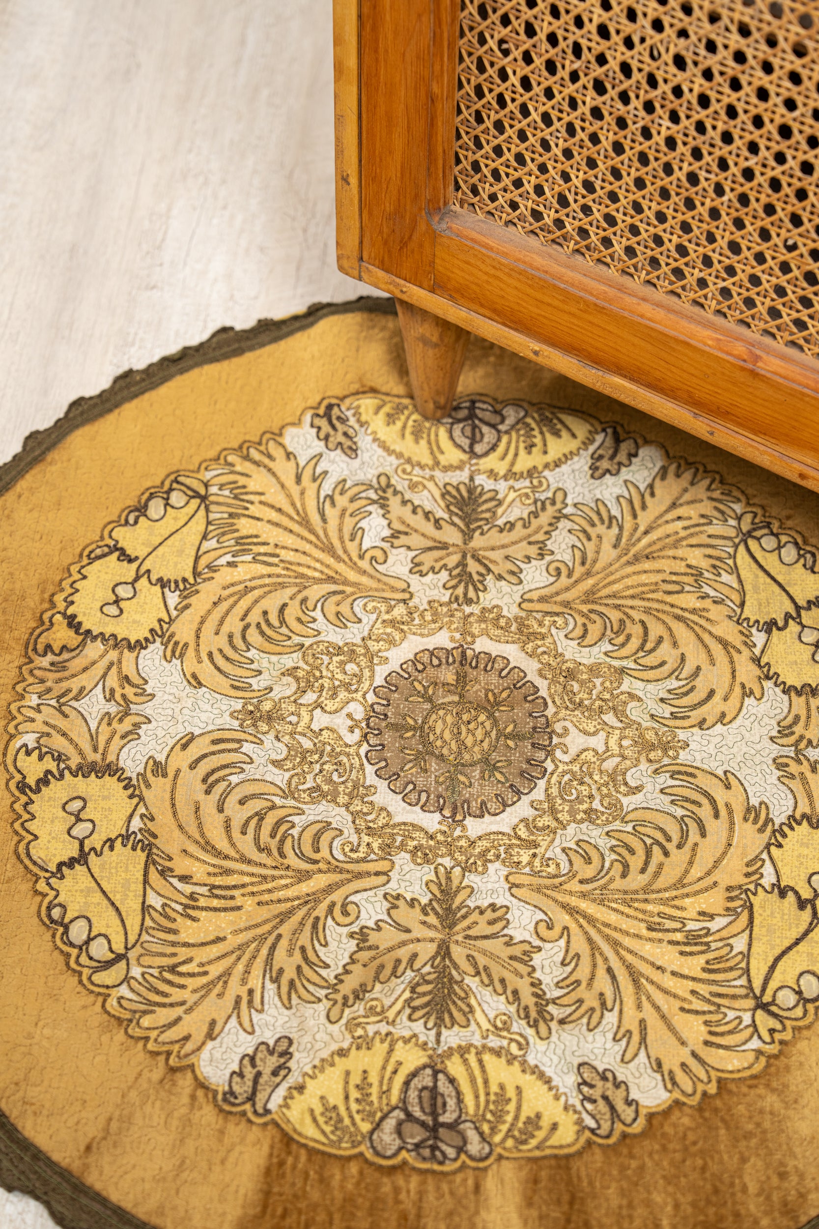 VINTAGE Belgian Doily Embroidery 2'4" X 2'4"