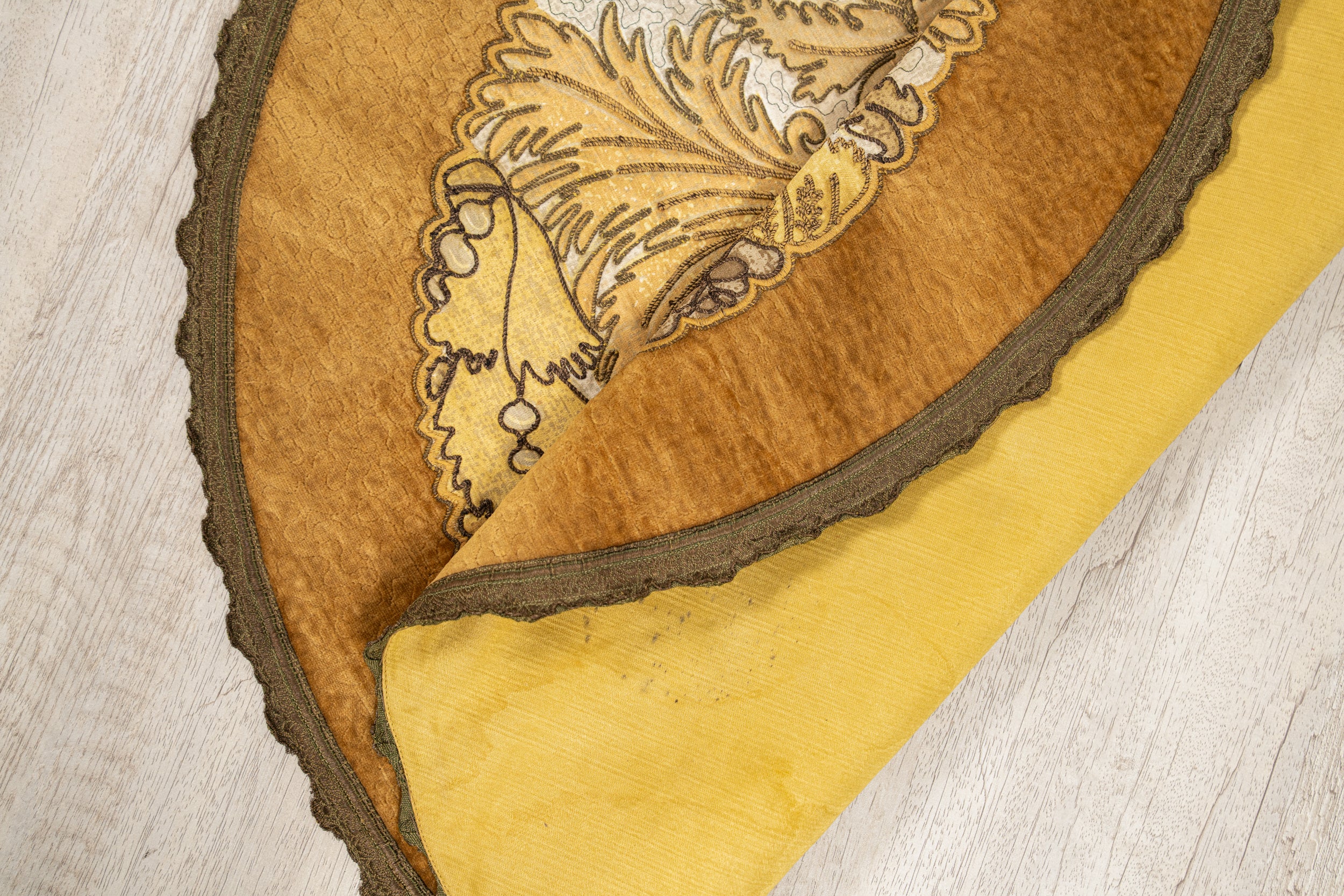 VINTAGE Belgian Doily Embroidery 2'4" X 2'4"