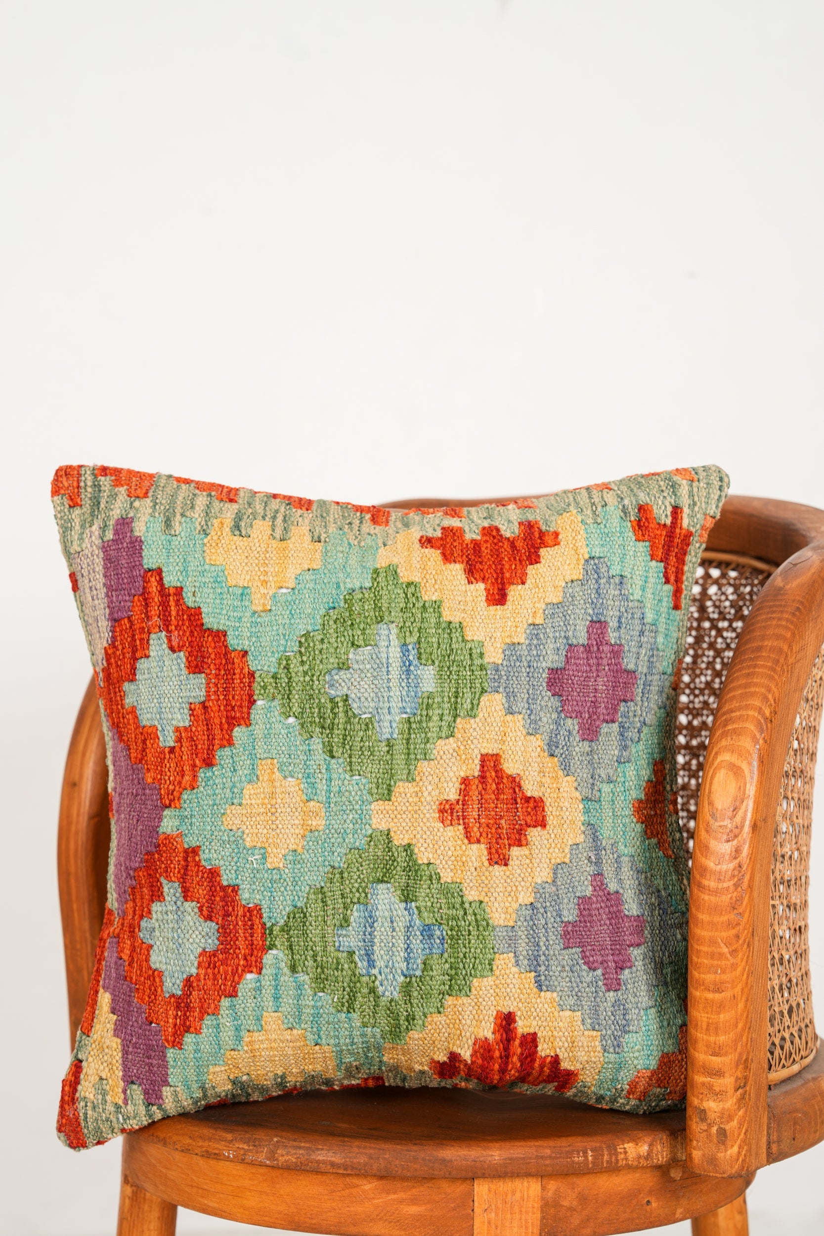 🎁 decorative kilim cushion cover 1'5" X 1'5" (100% off)