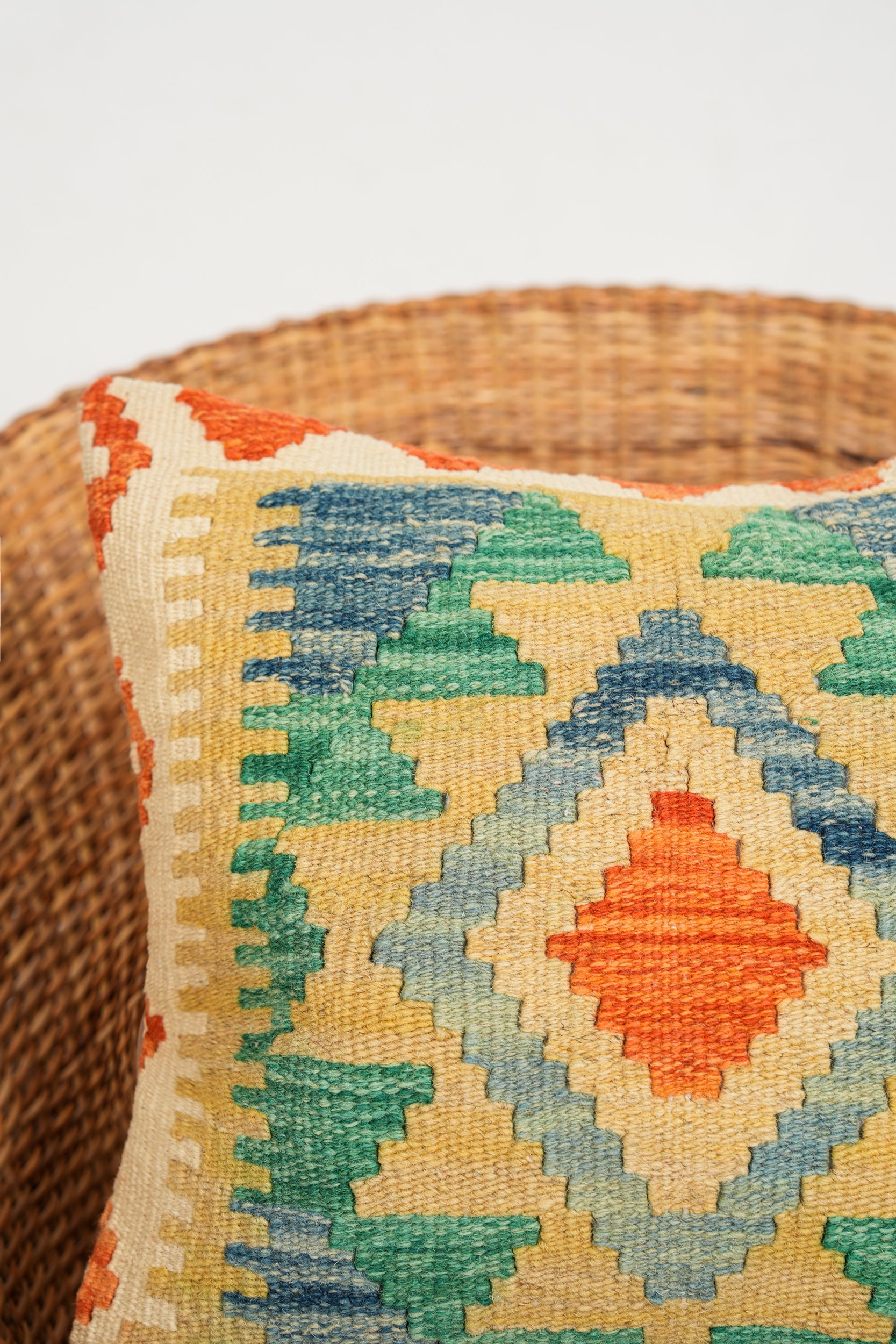 decorative kilim cushion cover 1'5" x 1'5"