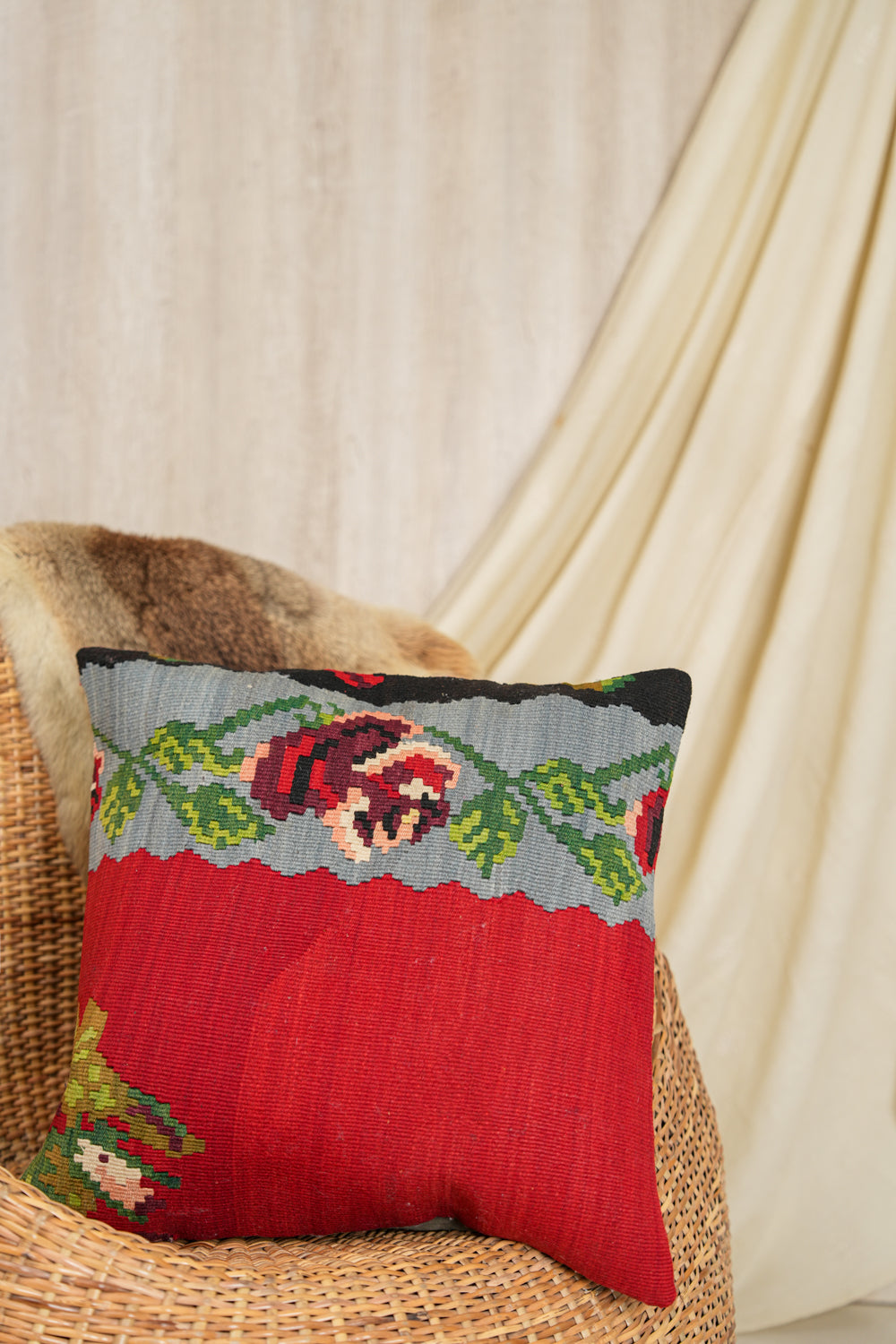 Vintage Turkish Kilim Cushion Cover 1'8" X 1'8"