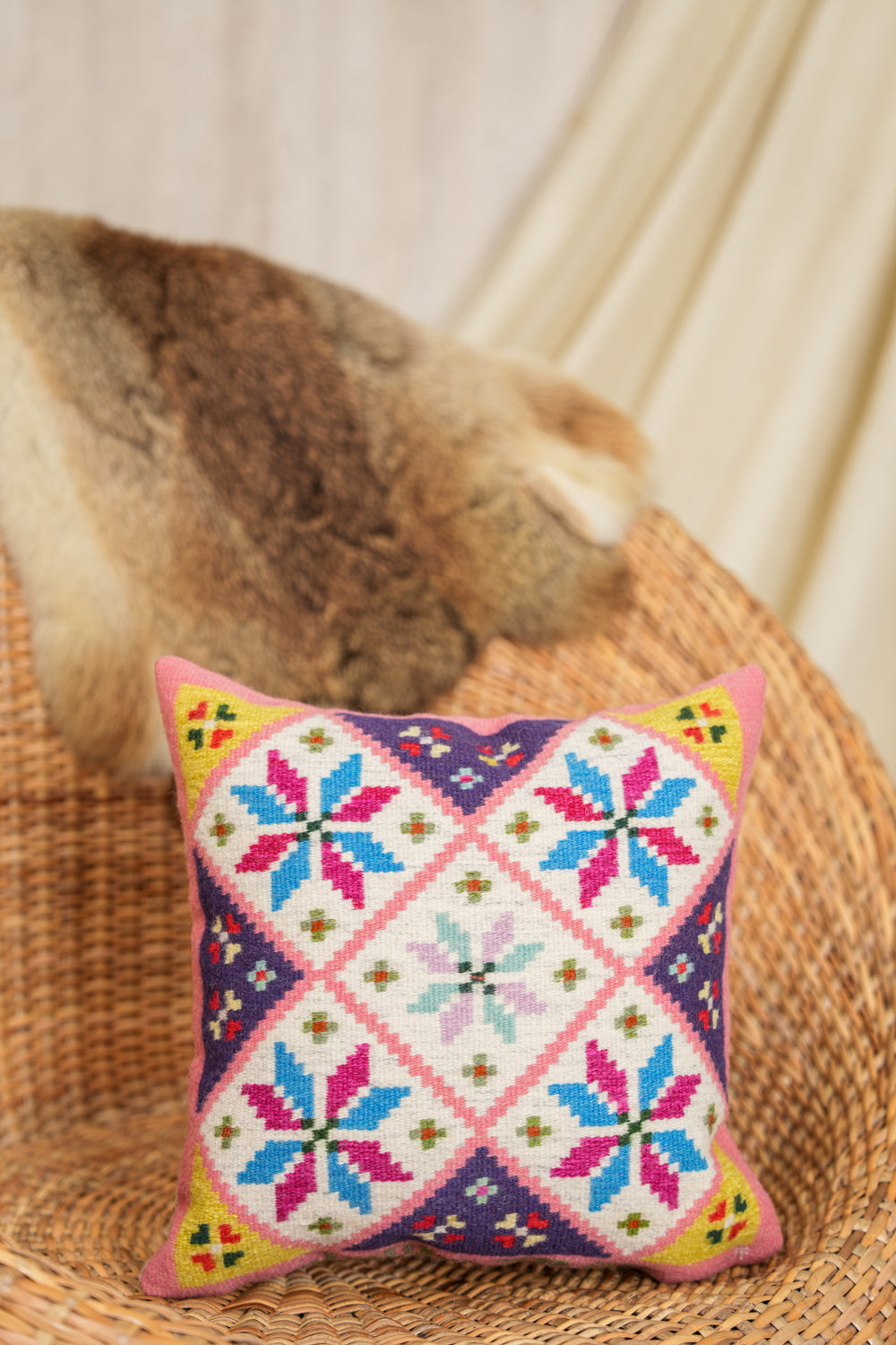 Vintage Swedish Cushion Cover 1' X 1'